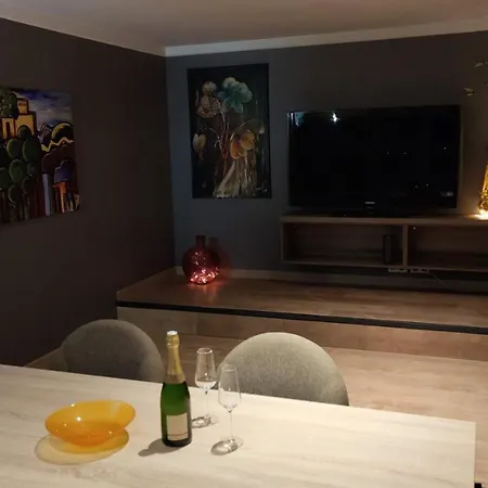 בית הארחה Camp Paradis Vireux-Molhain