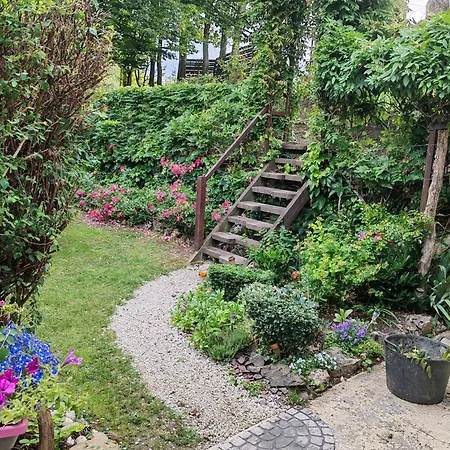بيت ضيافة Camp Paradis Vireux-Molhain